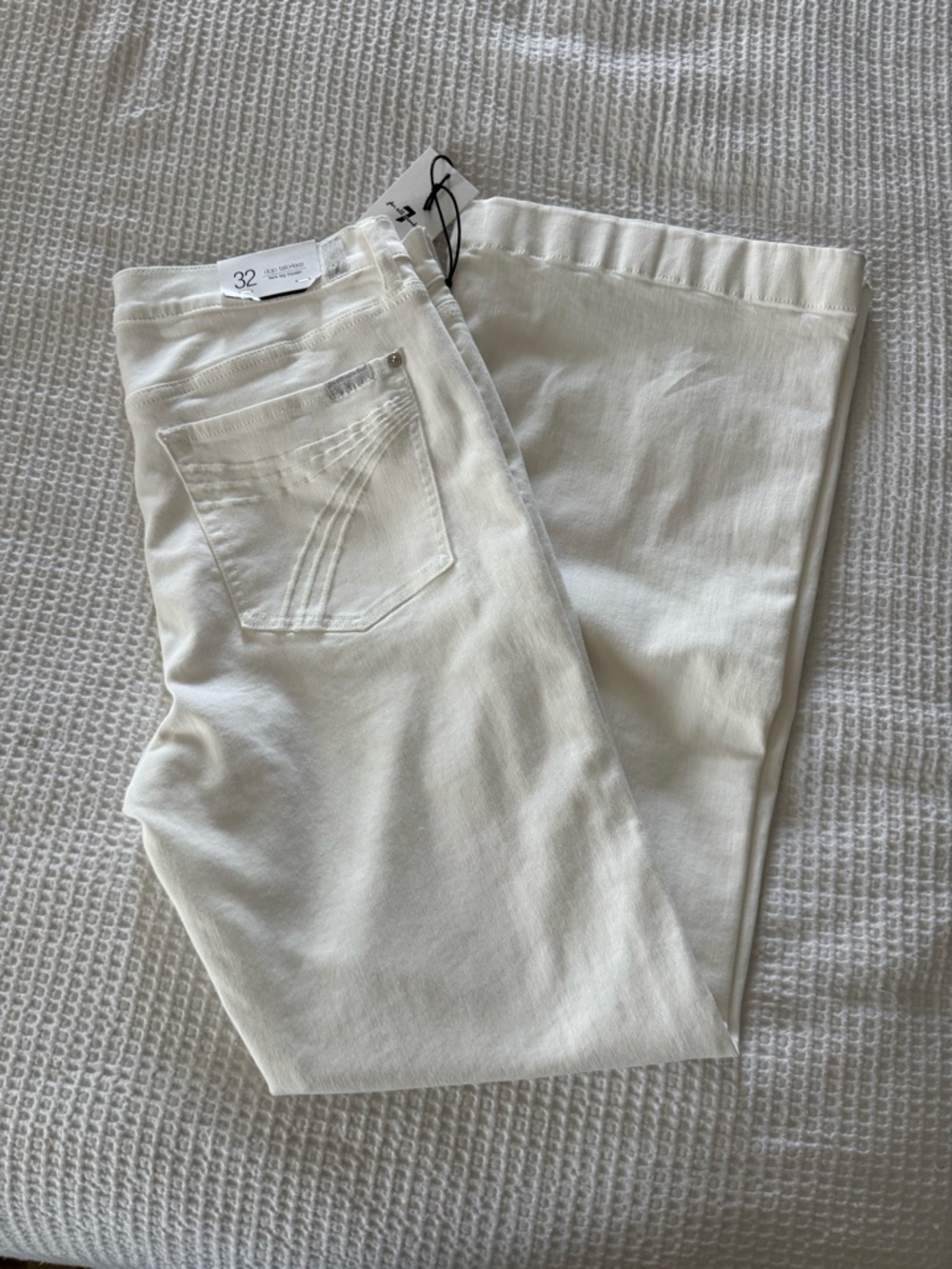 NWT 7 For All ManKind Dojo Tailorless Jeans White Size 32